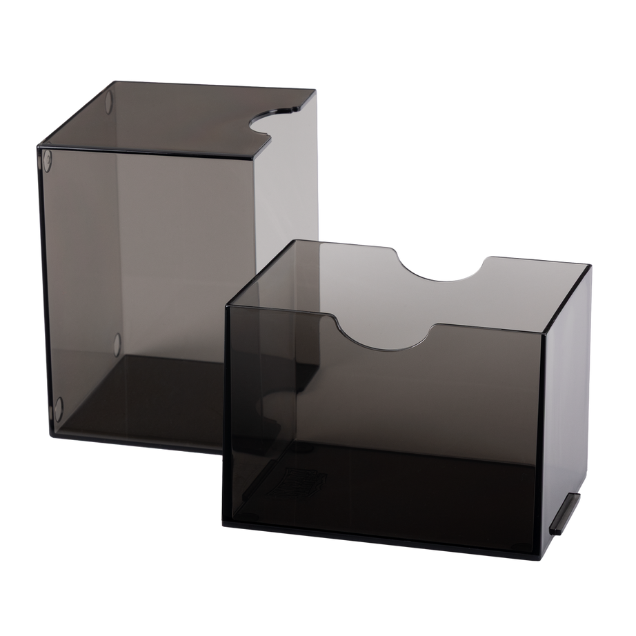 Dragon Shield Strongbox Clear black (Schwarz) – geöffnete Deckbox für 100 doppelt gesleevte Karten